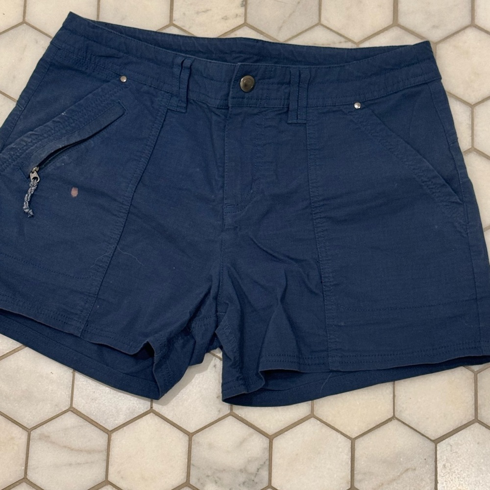 Title Nine Dark Blue Cargo Shorts